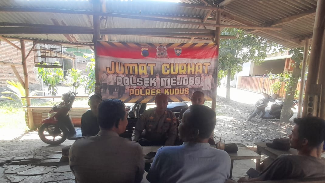 Jum’at Curhat Polsek Mejobo, Polisi Serap Aspirasi Warga Sekaligus Sampaikan Pesan Kamtibmas
