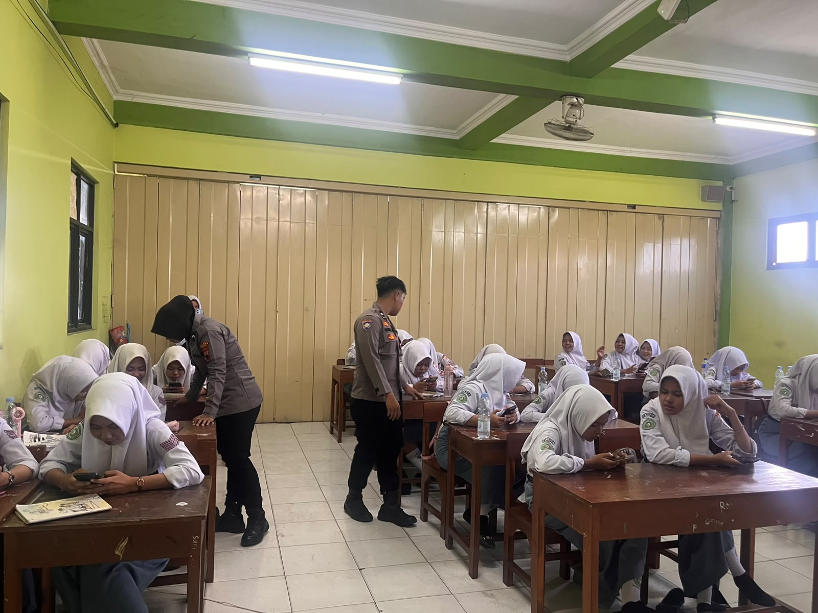 Bekali Pelajar Hadapi Era Teknologi, Polres Kudus Gelar Pelatihan AI untuk 392 Siswa